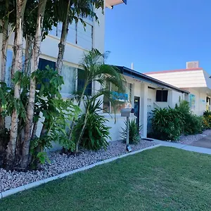Tropical Motor Motel
